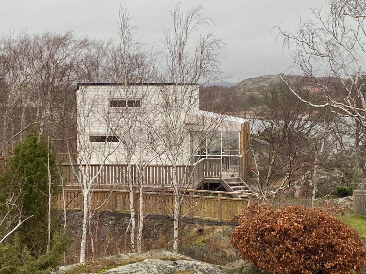Mycket Trevlig Stuga Pa Braennoe Med Havsutsikt Branno Luaran gambar